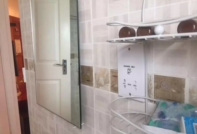 پانسیون Comfort Palace Guesthouse Kasane