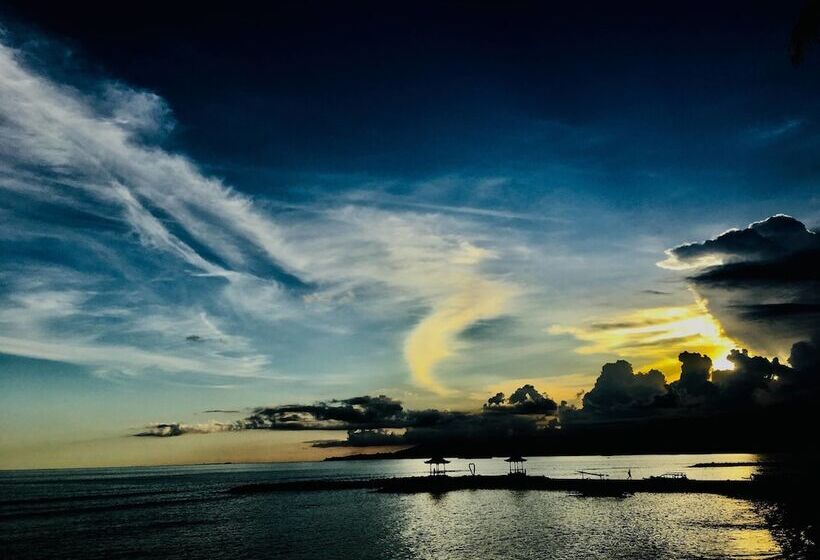 펜션 Segara Wangi Beach Cottages