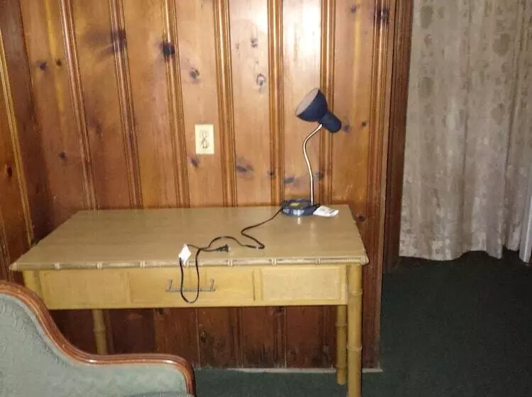 Rosenberg Motel