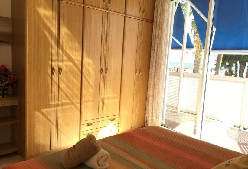 Sitges Seafront Ribera Apartment