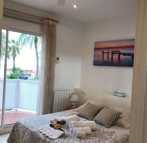 Sitges Seafront Ribera Apartment