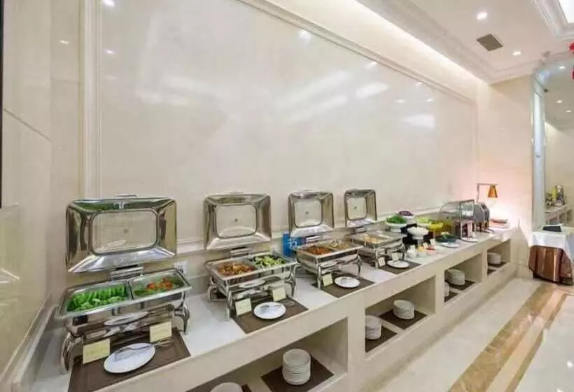 Vienna International Hotel Guangzhou Panyu City Bridge Center International