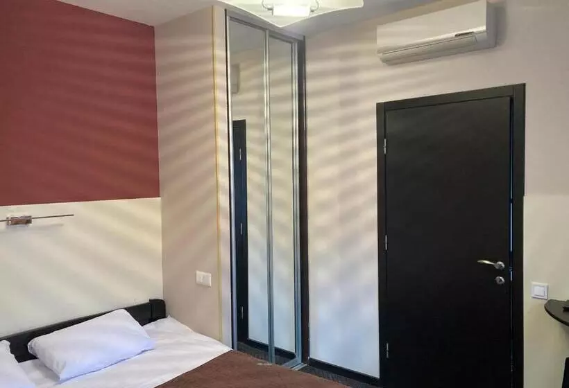 ユースホステル міні готель тремпель