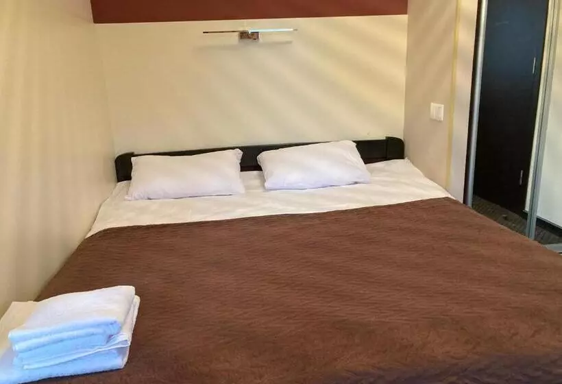 ユースホステル міні готель тремпель