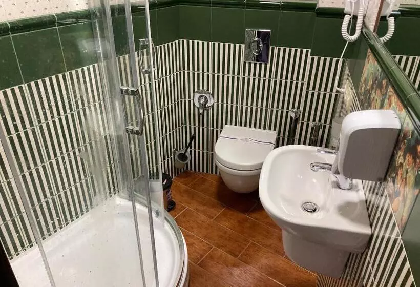 ユースホステル міні готель тремпель