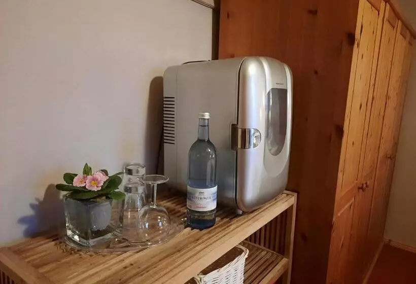 ユースホステル ück   Dorfgasthof Swienstall