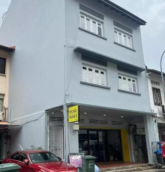 هاستل Duke Living