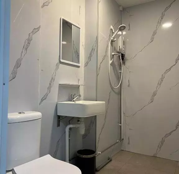 هاستل Duke Living