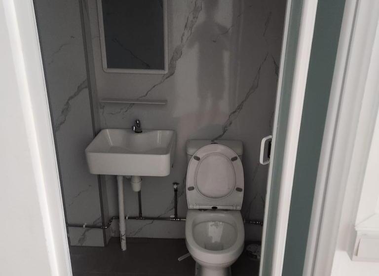 هاستل Duke Living