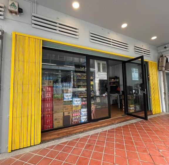 هاستل Duke Living