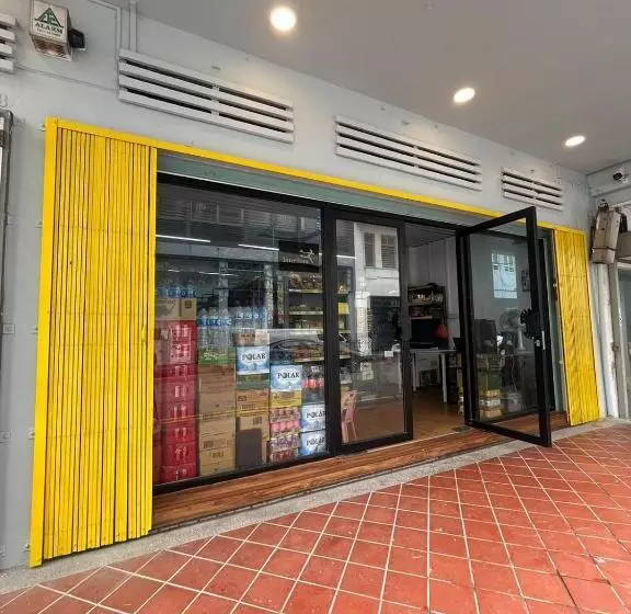 هاستل Duke Living