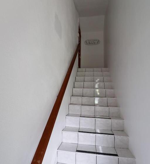 تختخواب و صبحانه C&d Residential Penthouse