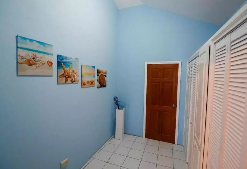 تختخواب و صبحانه C&d Residential Penthouse