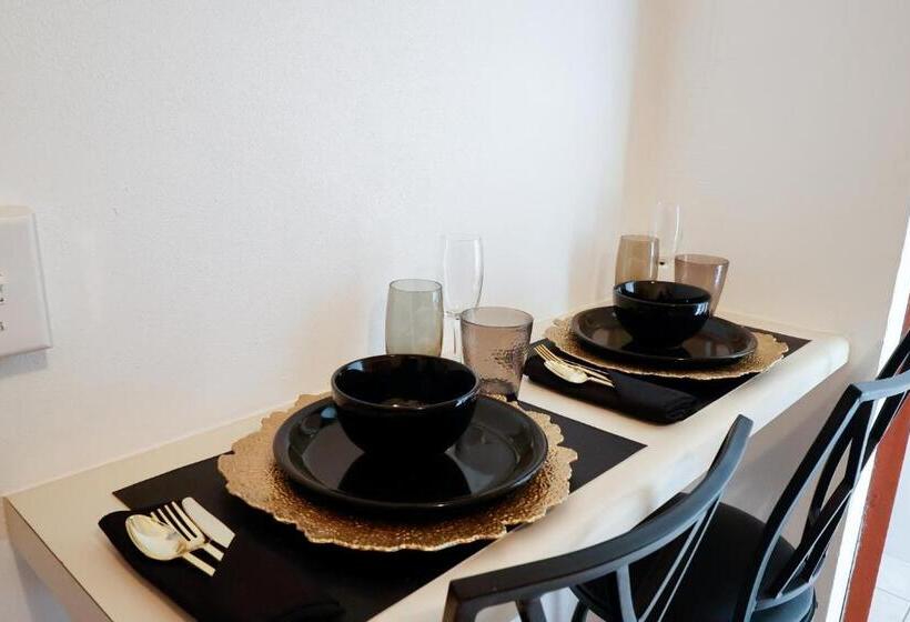 تختخواب و صبحانه C&d Residential Penthouse