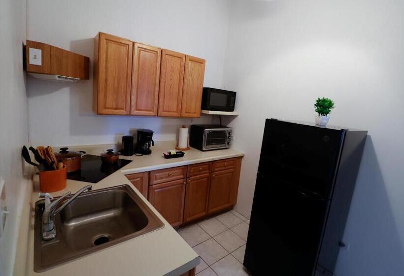 تختخواب و صبحانه C&d Residential Penthouse