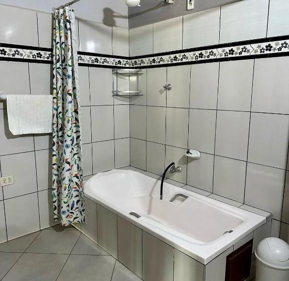 تختخواب و صبحانه El Refugio