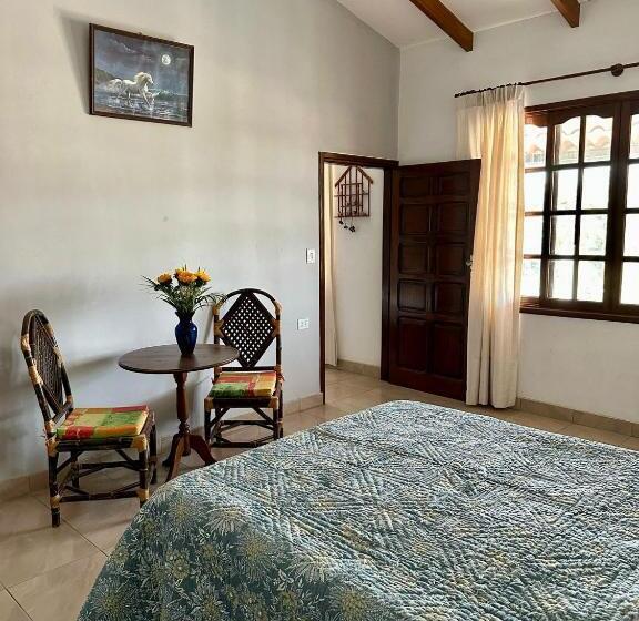 تختخواب و صبحانه El Refugio