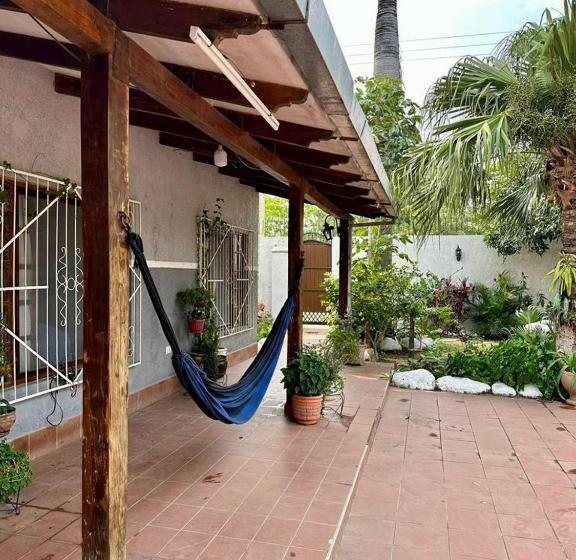 تختخواب و صبحانه El Refugio