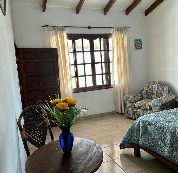 تختخواب و صبحانه El Refugio