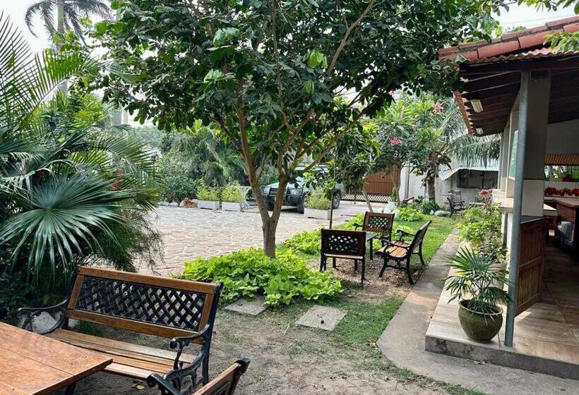 تختخواب و صبحانه El Refugio