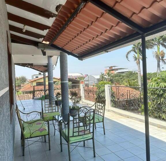 تختخواب و صبحانه El Refugio