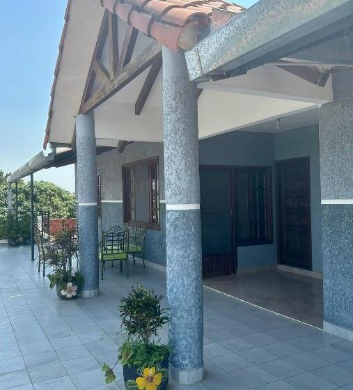 تختخواب و صبحانه El Refugio