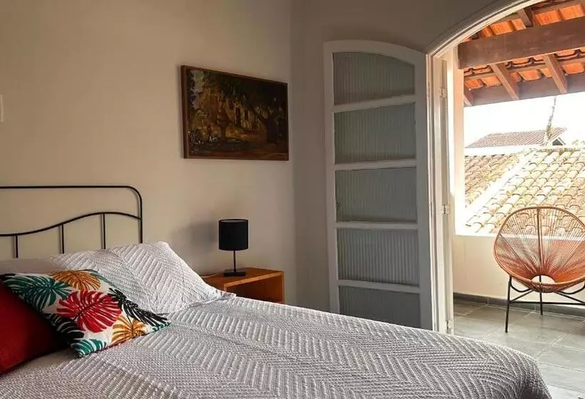 تختخواب و صبحانه Suítes Aqui é Seu Lugar Itaguá