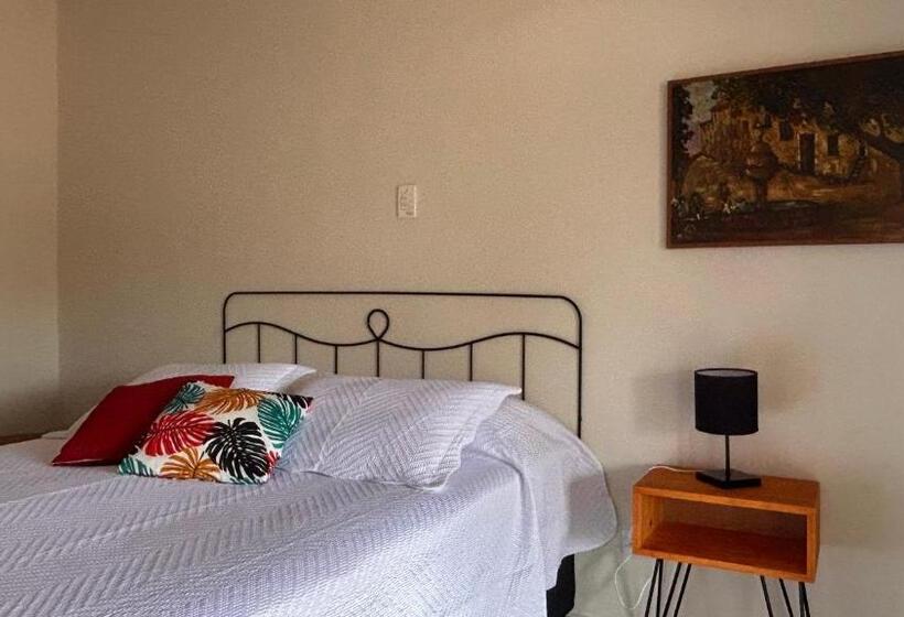 تختخواب و صبحانه Suítes Aqui é Seu Lugar Itaguá