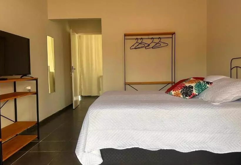 تختخواب و صبحانه Suítes Aqui é Seu Lugar Itaguá