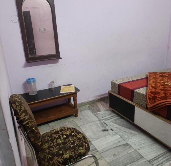 هتل Hari Ganga Near By Bus And Railway Station