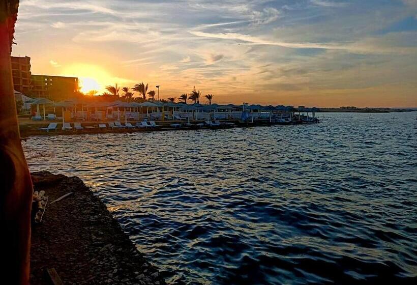 هتل Aldora Inn Downtown Hurghada