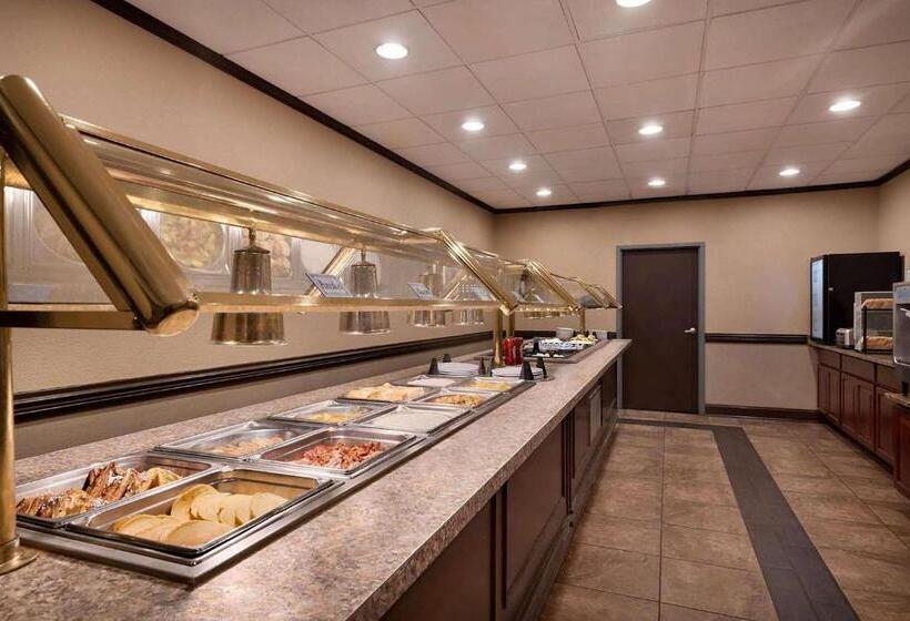 Отель Days Inn By Wyndham Culpeper