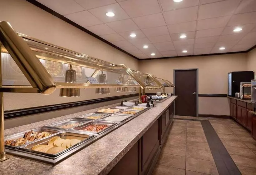 Hotelli Days Inn By Wyndham Culpeper