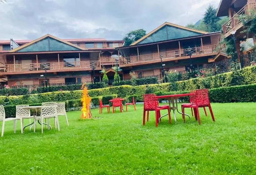 ホテル The North Wind In City Center, Manali