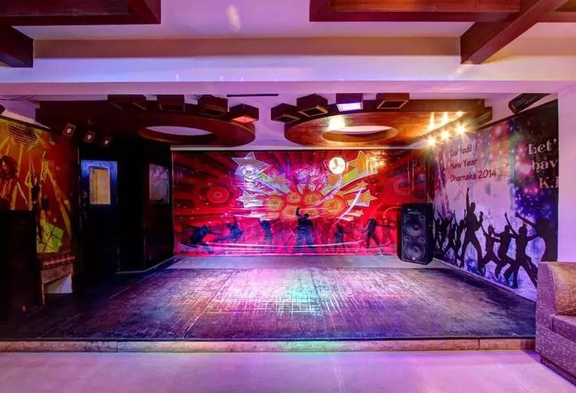 ホテル The North Wind In City Center, Manali