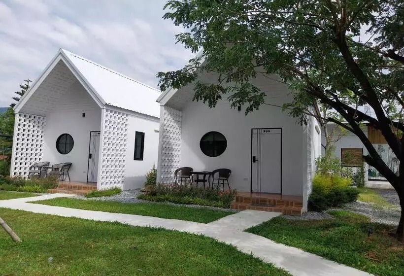 Hotelli It My Life Cafe X Camp