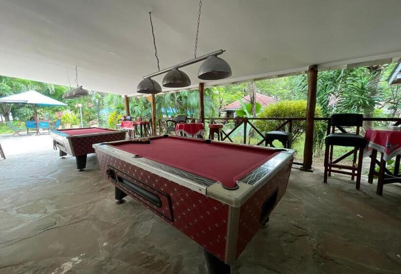 هتل Maasai Koroga