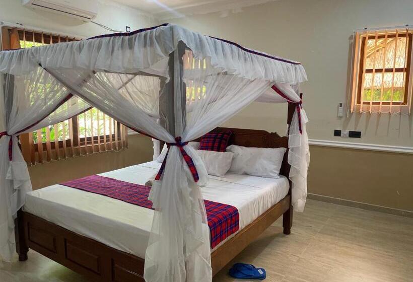 هتل Maasai Koroga