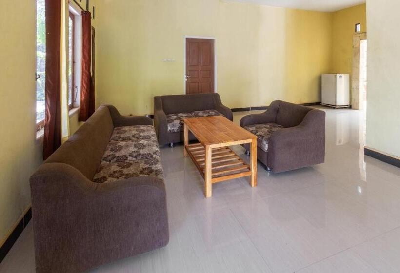 Hotel Oyo 93409 Anugrah House