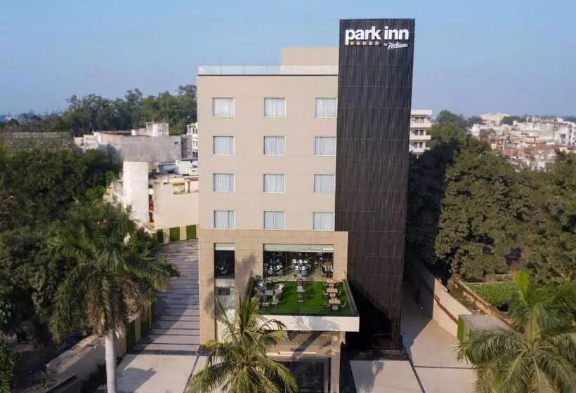 Hotelli Park Inn By Radisson Ayodhya