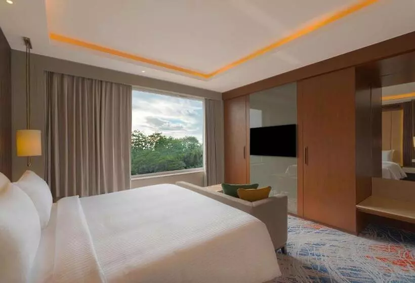 Hotelli Park Inn By Radisson Ayodhya