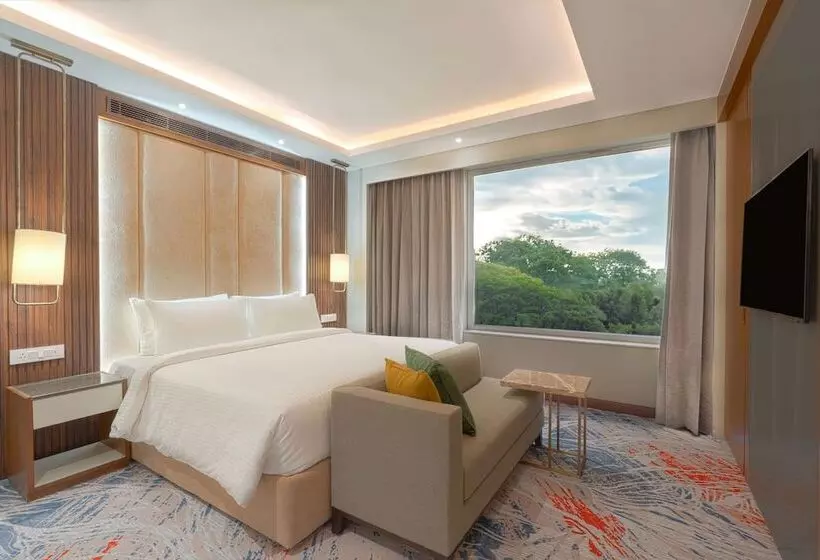 Hotelli Park Inn By Radisson Ayodhya