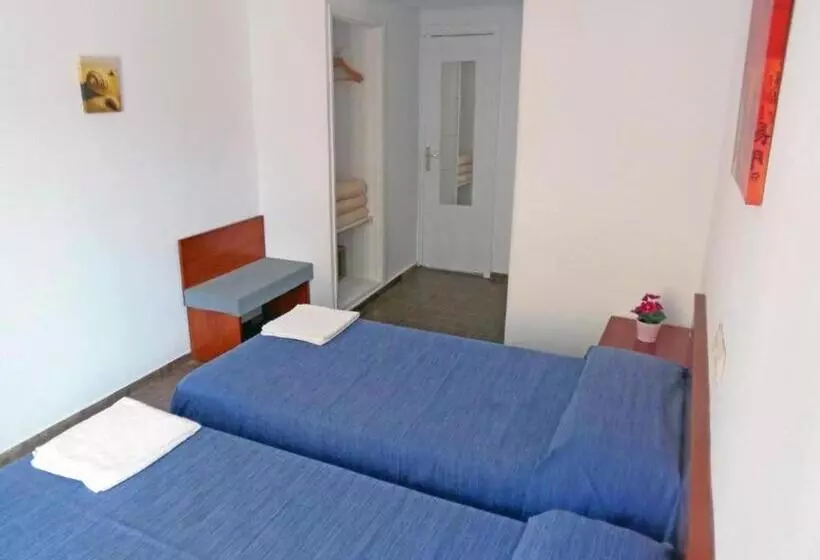 Hotelli Hostal Sol De Mallorca