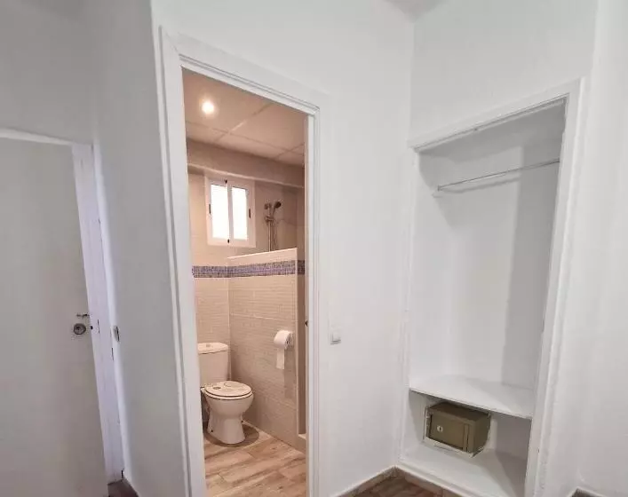 Hotelli Hostal Sol De Mallorca