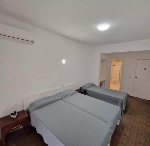 Hotelli Hostal Sol De Mallorca
