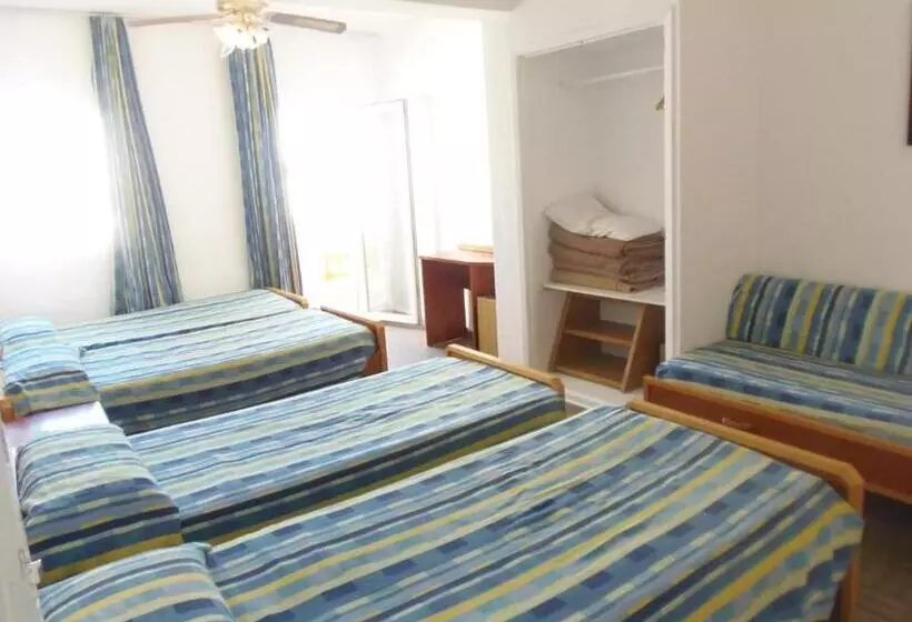 Hotelli Hostal Sol De Mallorca