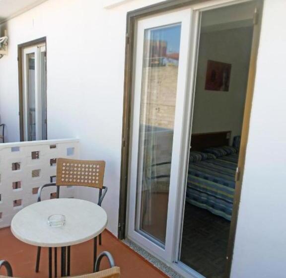 Отель Hostal Sol De Mallorca