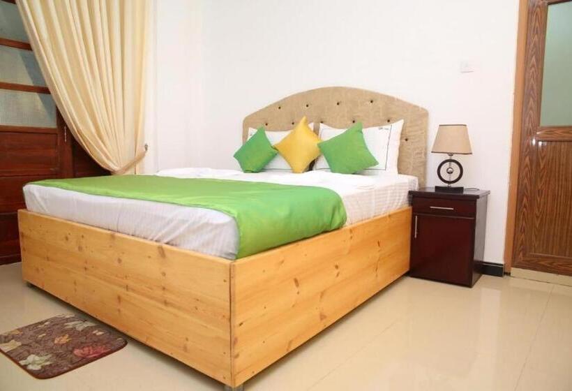 Hotel Step To Town Resort Anuradhapura