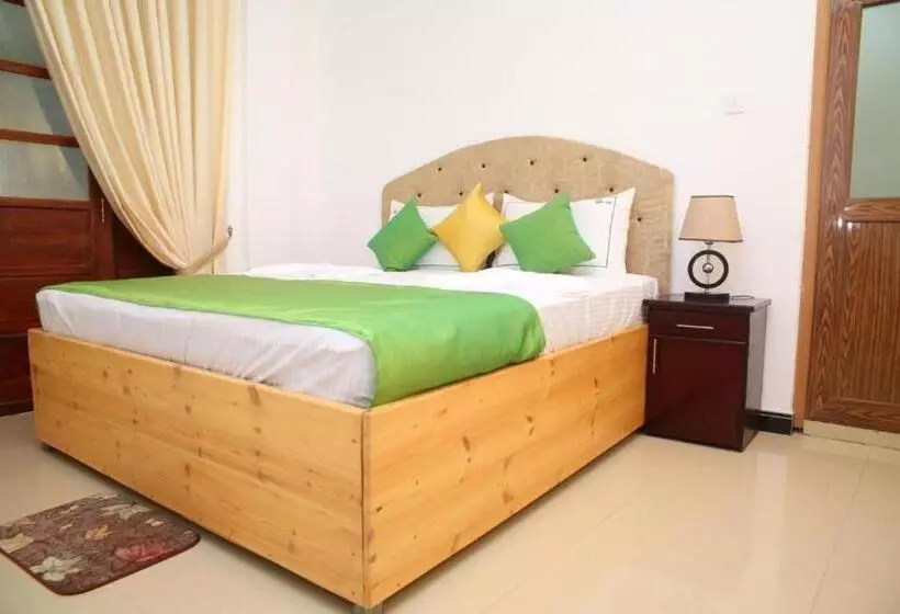 ホテル Step To Town Resort Anuradhapura