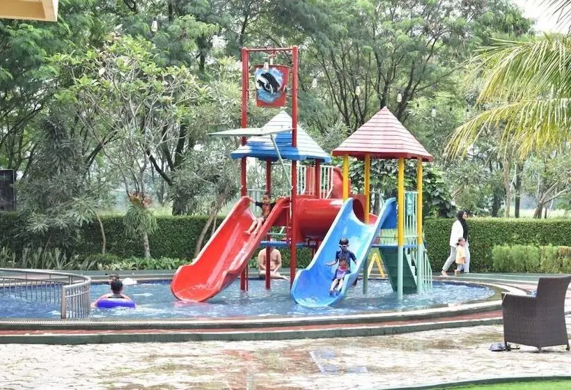 Lorin Syariah Hotel Sentul